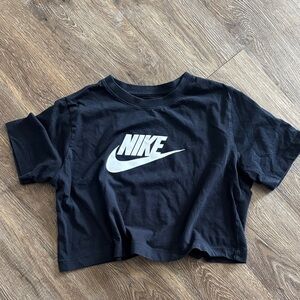 Cropped The Nike Black T-Shirt